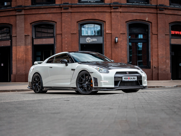Четырехколесный мотоцикл: опыт владения Nissan GT-R R35 Четырехколесный мотоцикл: опыт владения Nissan GT-R R35