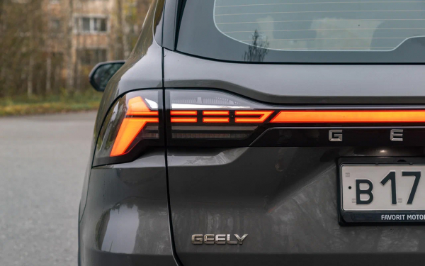 Одинаково разные. Мы сравнили Geely Okavango и Jetta VS7
Одинаково разные. Мы сравнили Geely Okavango и Jetta VS7