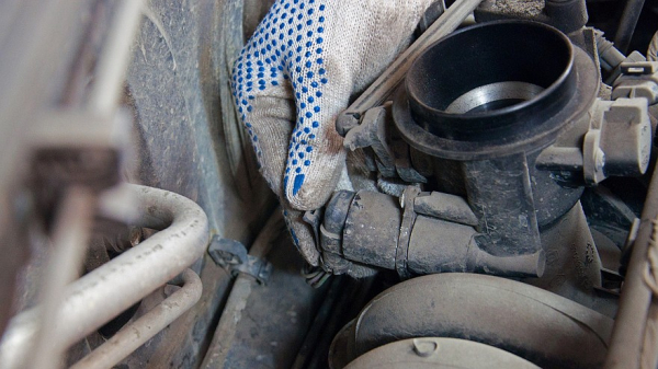 Шипение, рывки и горящий «чек»: почему автомобиль плохо набирает скорость Шипение, рывки и горящий «чек»: почему автомобиль плохо набирает скорость