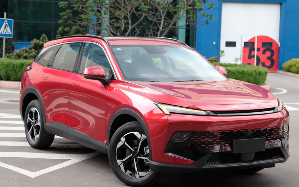 
            Дорогая Lada Vesta и возрожденная &laquo;Волга&raquo;. Автоновости недели
        