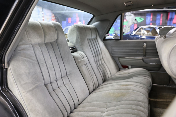 Президент, мечтавший возить императора: опыт владения Nissan President II 1978 года Президент, мечтавший возить императора: опыт владения Nissan President II 1978 года